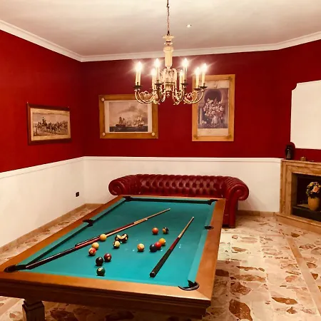 Chateau Madame Josephine * Scafati